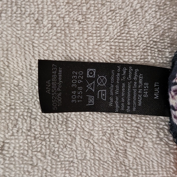 G:21 Floral Capped Sleeve Dress - Picture 2 of 2